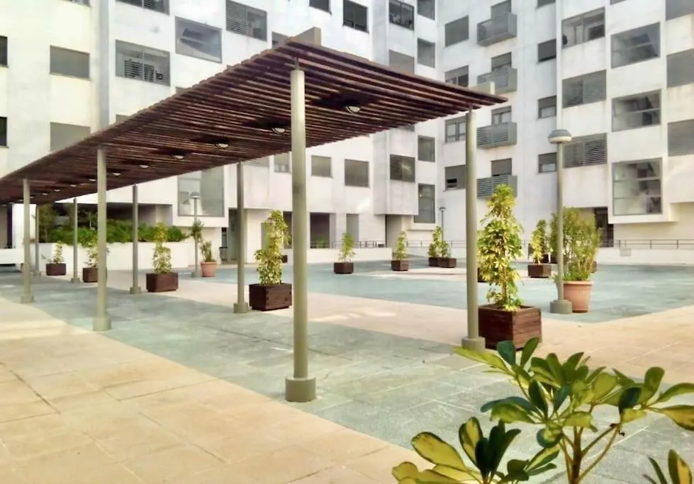 Apartamento Nuevo Con Piscina, Temporada contacts